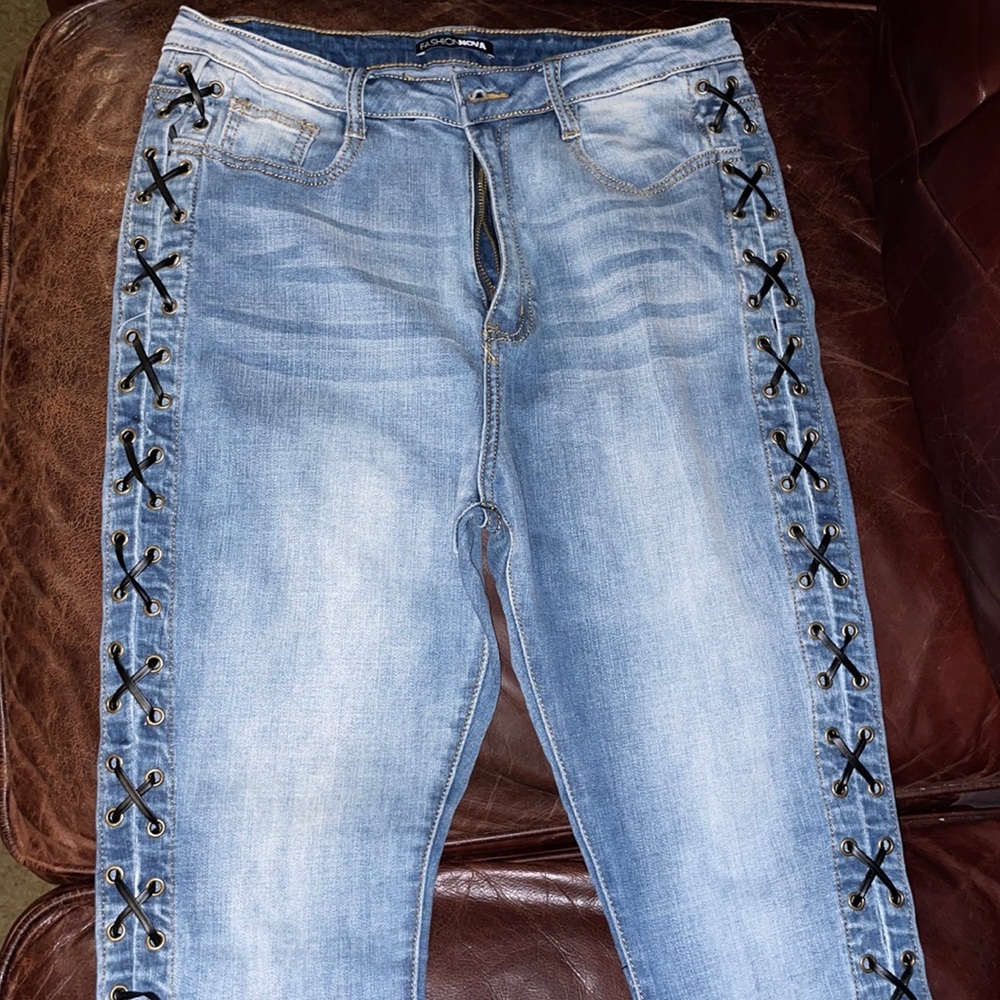 FASHION NOVA...LACE UP DENIUM JEANS...SIZE 13
